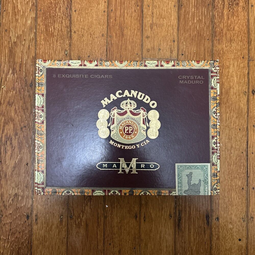 Macanudo Montego Y Cia Wooden Cigar Box Duke of Devon - Held 25 cigars
